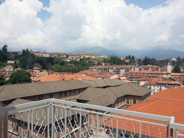 appartamento in vendita a Biella in zona Centro Città