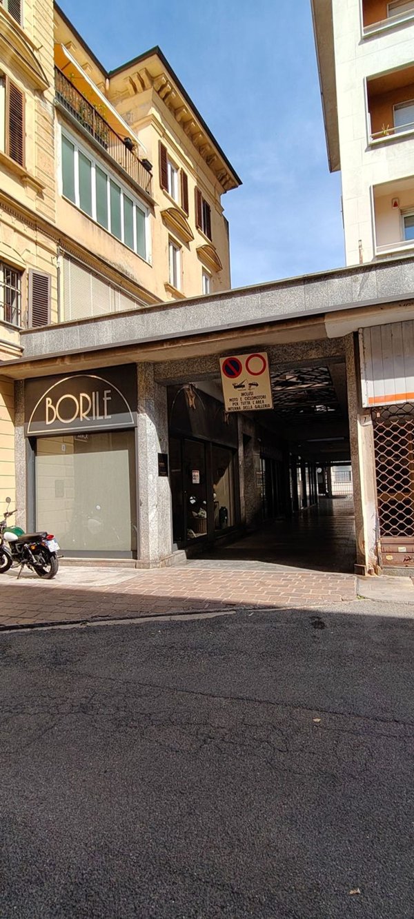 appartamento in vendita a Biella in zona Centro Città