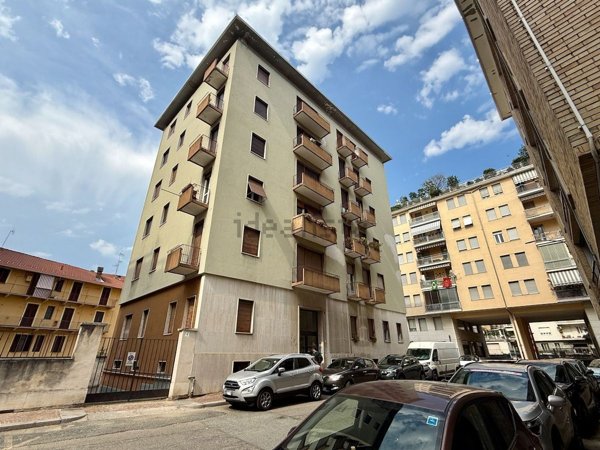appartamento in vendita a Biella in zona Centro Città