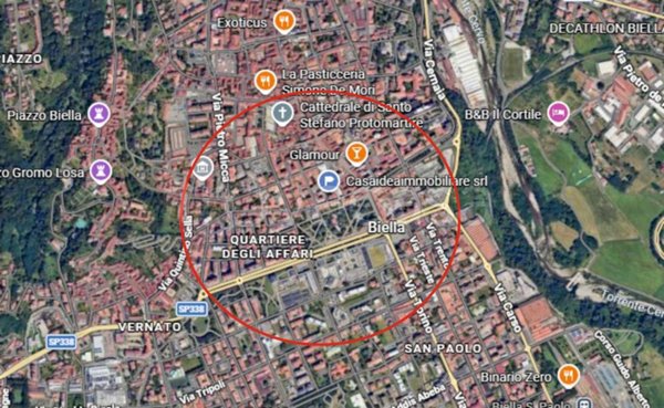 negozio in vendita a Biella in zona Centro Città