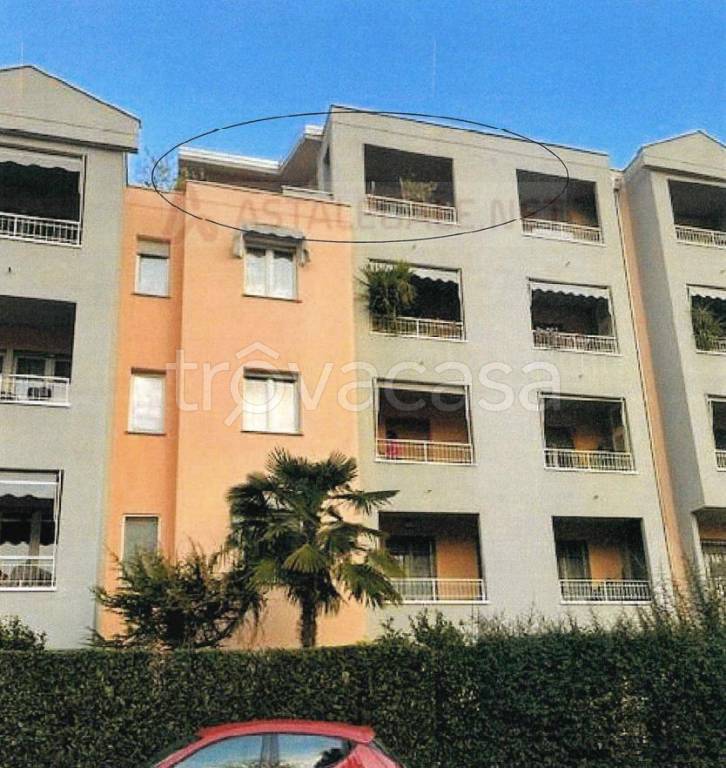 appartamento in vendita a Biella in zona Via Torino