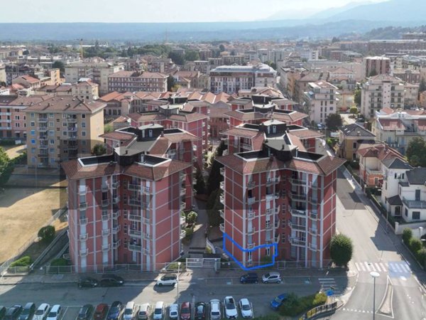 appartamento in vendita a Biella in zona Centro Città