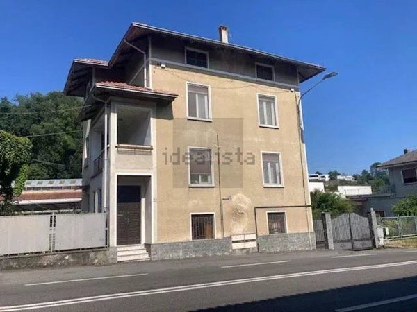 casa indipendente in vendita a Biella in zona Via Pietro Micca