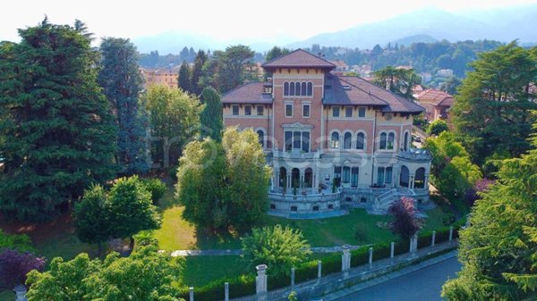 appartamento in vendita a Biella in zona Centro Città