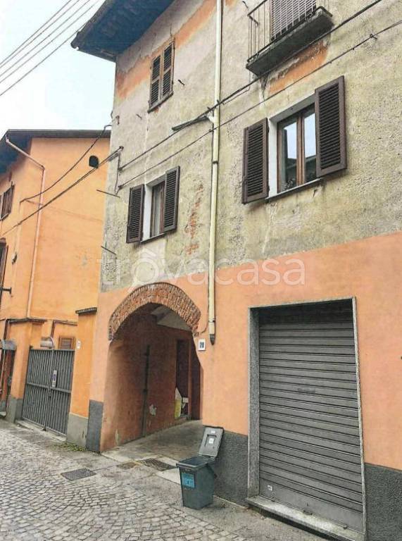 appartamento in vendita a Biella in zona Chiavazza