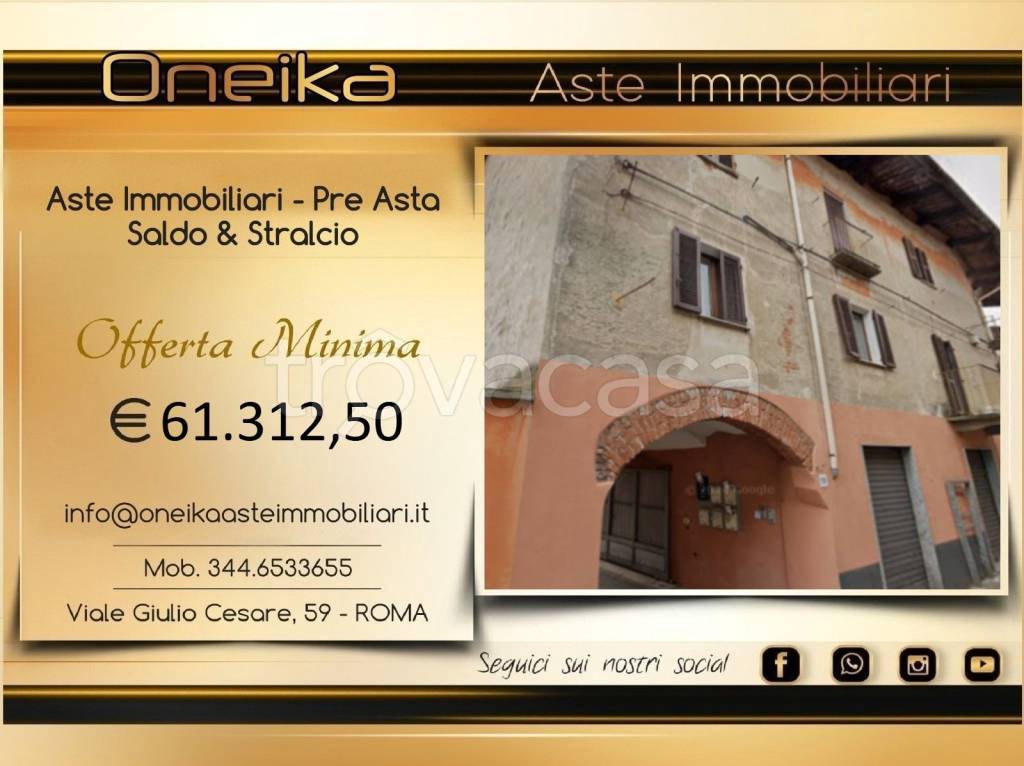 casa indipendente in vendita a Biella in zona Chiavazza