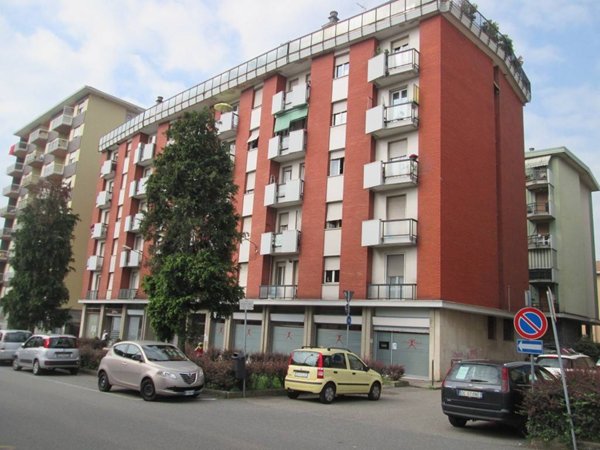 appartamento in vendita a Biella in zona Centro Città