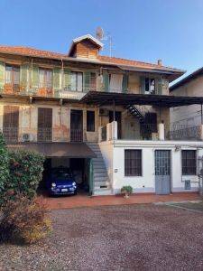 appartamento in vendita a Biella in zona Chiavazza