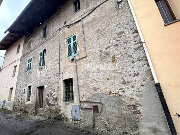 appartamento in vendita a Biella in zona Pavignano