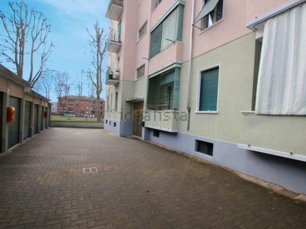 appartamento in vendita a Biella in zona Viale Macallè