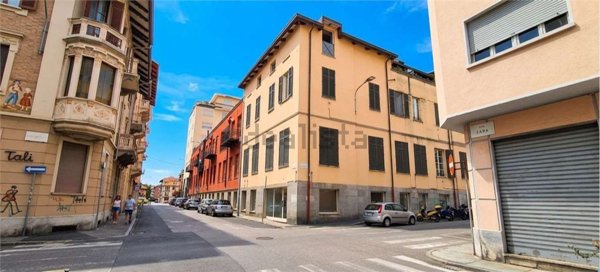 ufficio in vendita a Biella in zona Via Carso