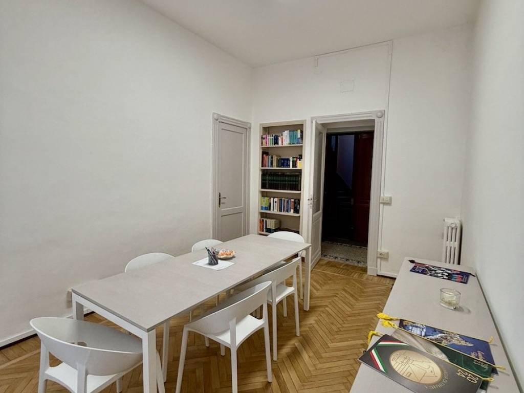 ufficio in vendita a Biella in zona Centro Città