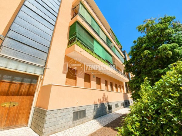 appartamento in vendita a Biella in zona Centro Città