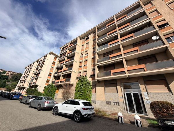 appartamento in vendita a Biella in zona Centro Città