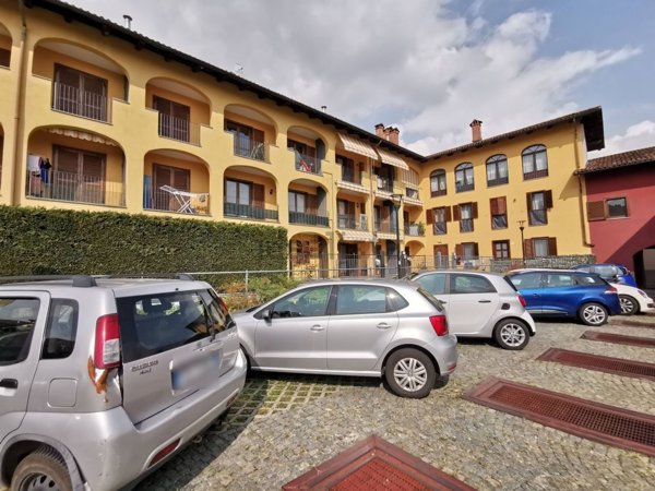appartamento in vendita a Biella in zona Piazzo