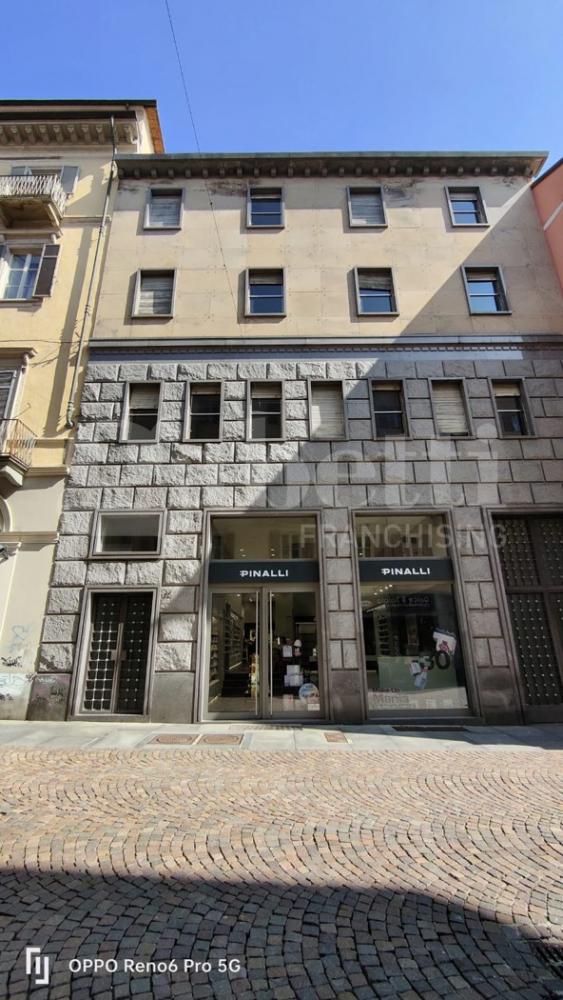 intera palazzina in vendita a Biella in zona Centro Città