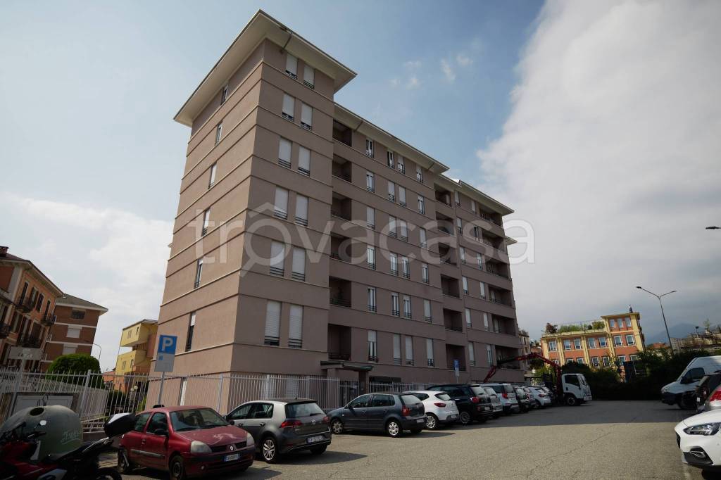 appartamento in vendita a Biella in zona Via Carso