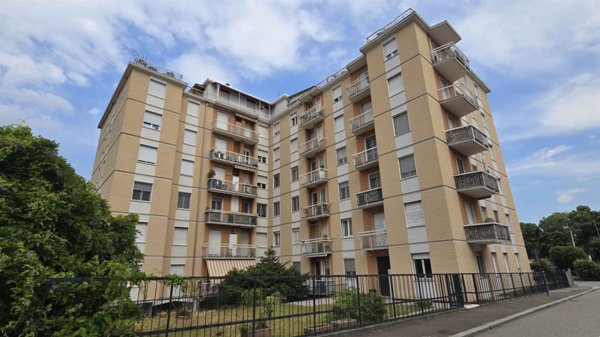 appartamento in vendita a Biella in zona Viale Macallè