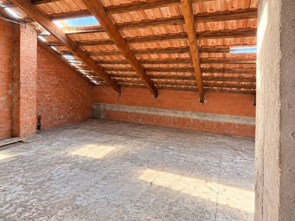 appartamento in vendita a Biella in zona Chiavazza