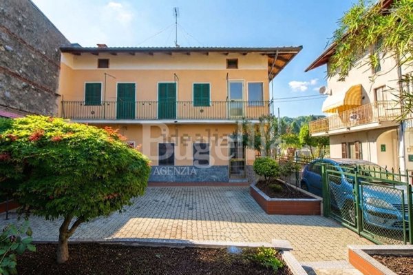 casa indipendente in vendita a Biella in zona Chiavazza