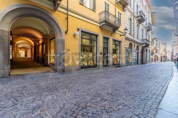 appartamento in vendita a Biella in zona Centro Città