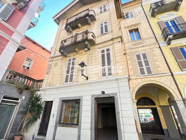 appartamento in vendita a Biella in zona Centro Città