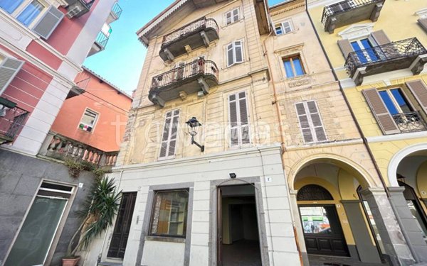 appartamento in vendita a Biella in zona Centro Città