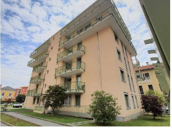 appartamento in vendita a Biella in zona Centro Città