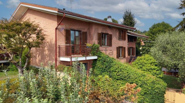 casa indipendente in vendita a Biella in zona Vandorno