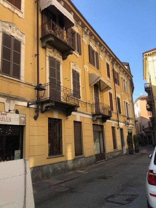 appartamento in vendita a Biella in zona Centro Città