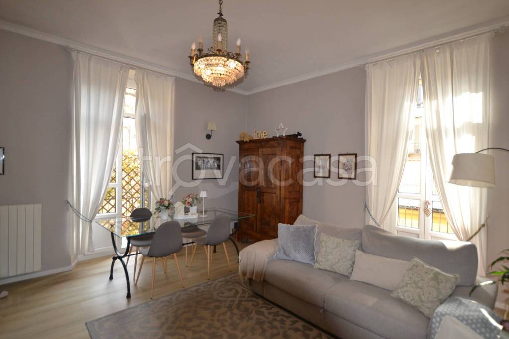 appartamento in vendita a Biella in zona Centro Città