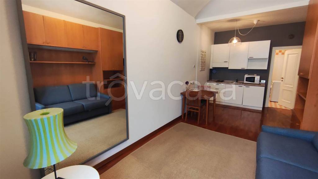 appartamento in vendita a Biella in zona Centro Città