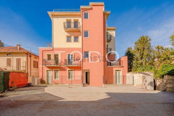 appartamento in vendita a Biella in zona Viale Roma