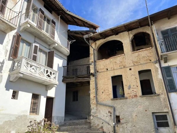 casa indipendente in vendita a Bioglio