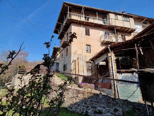 casa semindipendente in vendita a Bioglio