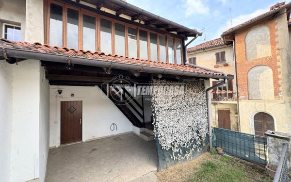 casa indipendente in vendita a Bioglio