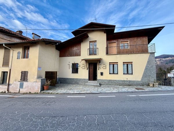 casa indipendente in vendita a Bioglio