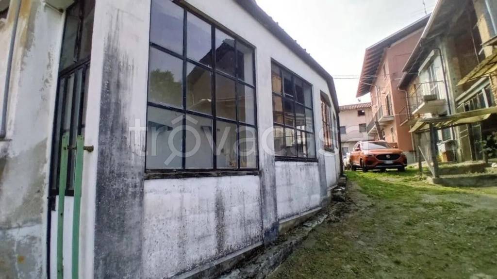 casa indipendente in vendita a Bioglio