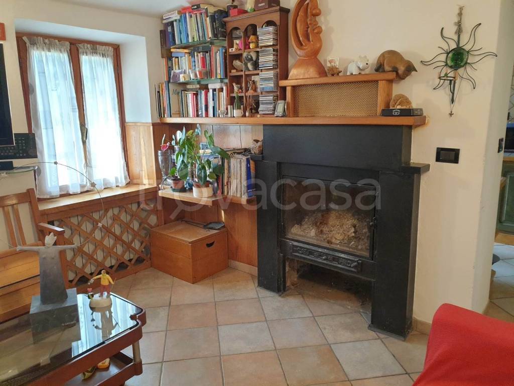 casa indipendente in vendita a Bioglio in zona Banchette