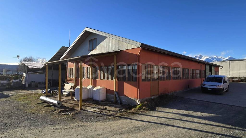 locale commerciale in vendita a Borriana