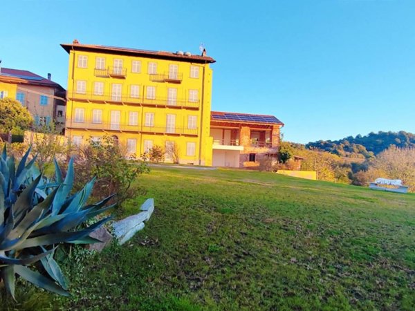 casa indipendente in vendita a Brusnengo