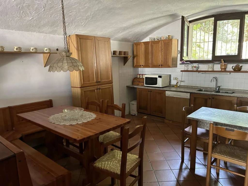 casa indipendente in vendita a Brusnengo