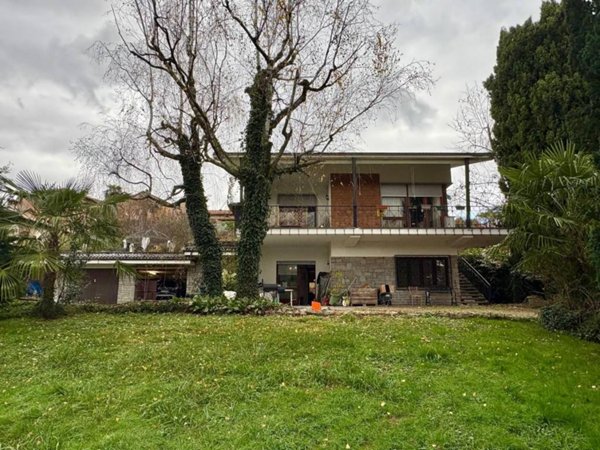 casa indipendente in vendita a Brusnengo
