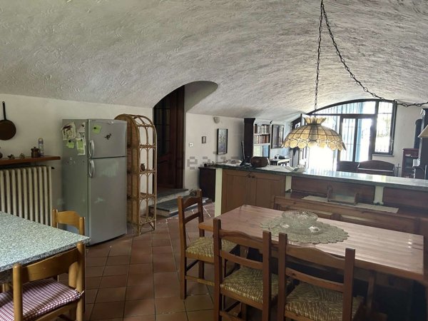 casa indipendente in vendita a Brusnengo