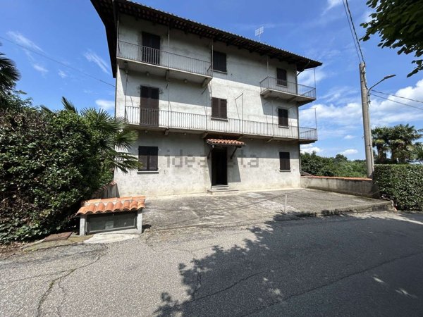 casa indipendente in vendita a Brusnengo