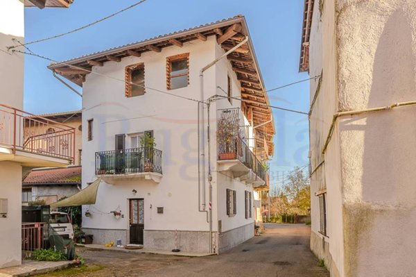 casa indipendente in vendita a Brusnengo in zona Caraceto