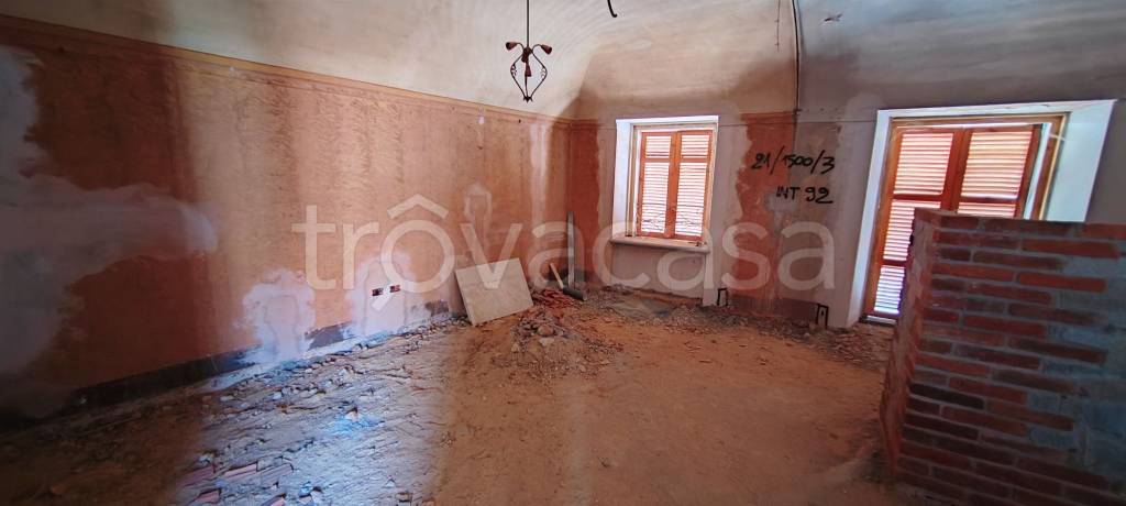 casa indipendente in vendita a Brusnengo