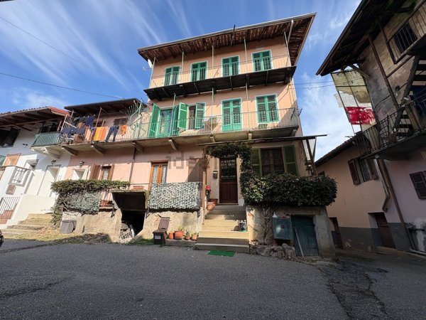 casa indipendente in vendita a Brusnengo