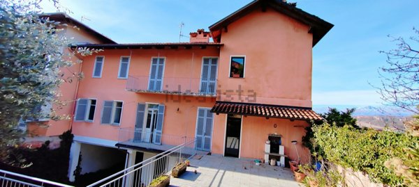 casa indipendente in vendita a Brusnengo