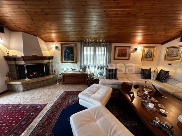 casa indipendente in vendita a Brusnengo